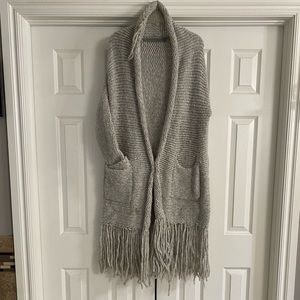 Raquel Allegra Alpaca~Blend, Gray Poncho/Cardigan with fringe and pockets. Size2